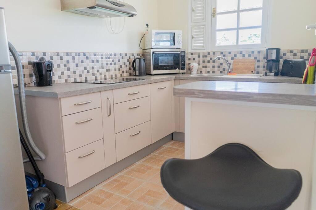Location Saisonniere Bel Appartement Les Trois-Ilets Buitenkant foto